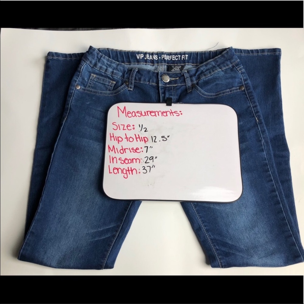 VIP Jeans 👖 - Picture 2 of 5